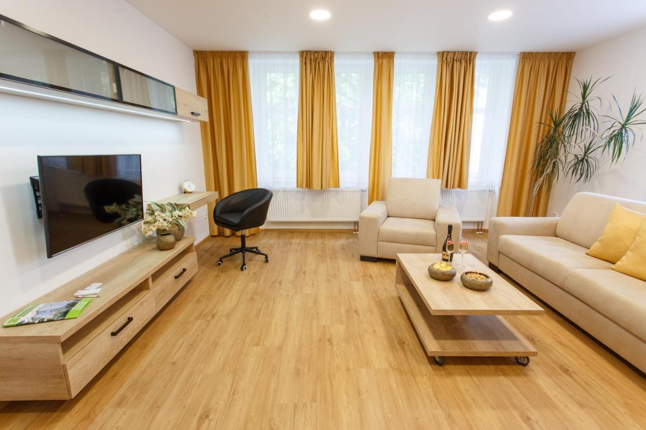 Apartments Villa Whitehouse Ostrava Ngoại thất bức ảnh