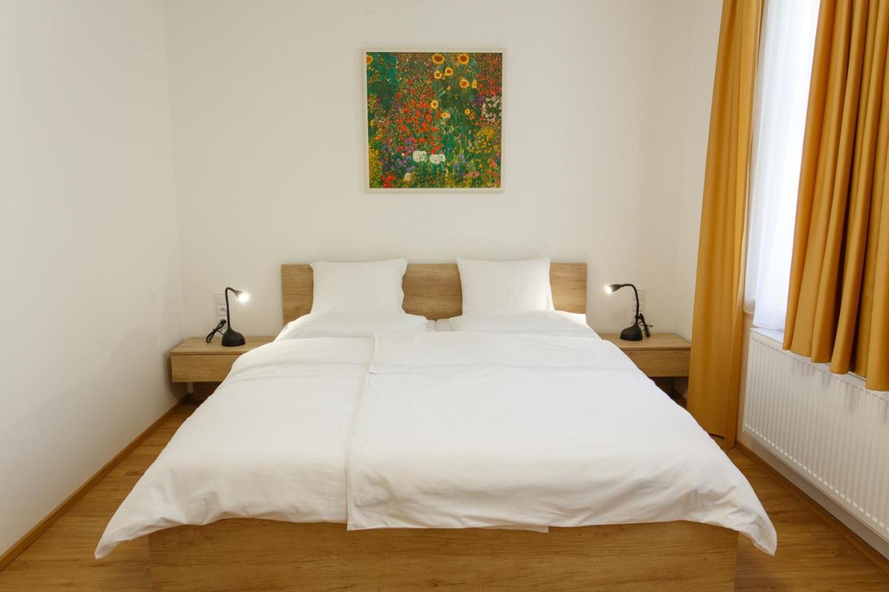 Apartments Villa Whitehouse Ostrava Ngoại thất bức ảnh