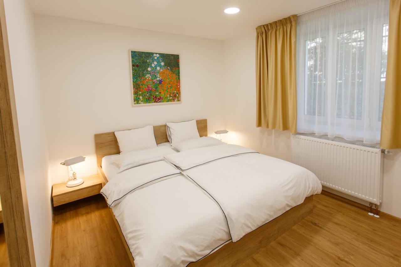 Apartments Villa Whitehouse Ostrava Ngoại thất bức ảnh