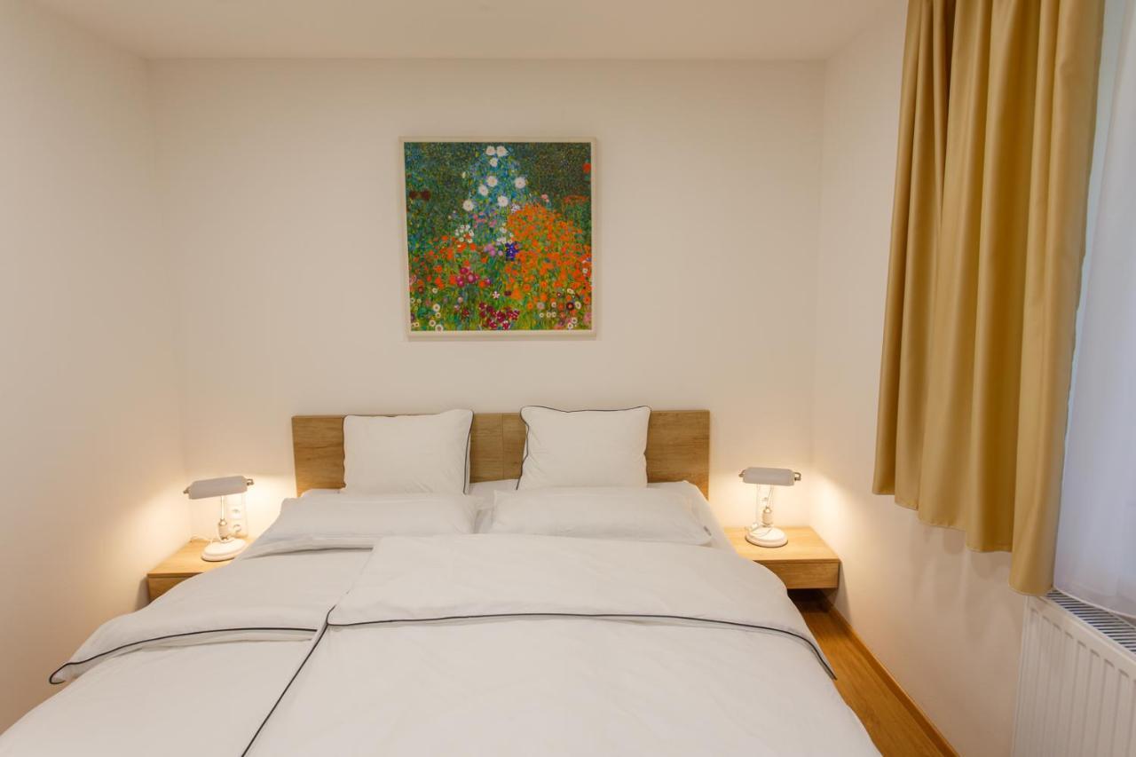 Apartments Villa Whitehouse Ostrava Ngoại thất bức ảnh