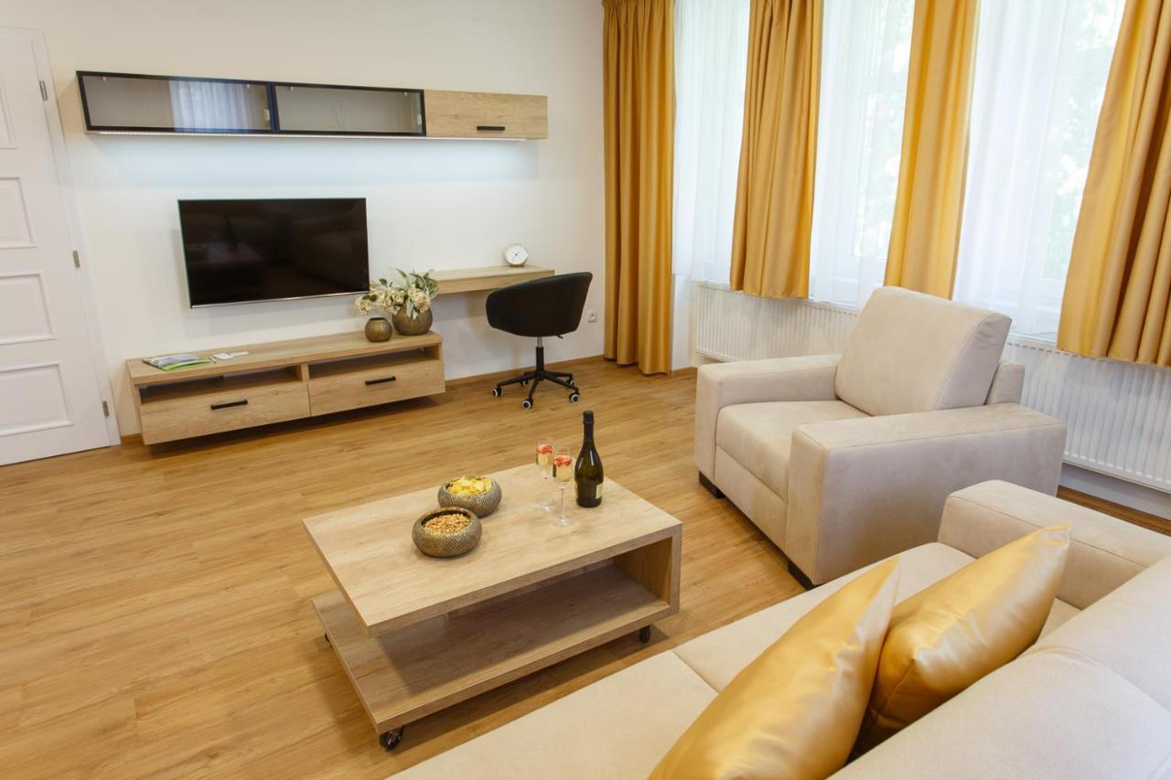 Apartments Villa Whitehouse Ostrava Ngoại thất bức ảnh