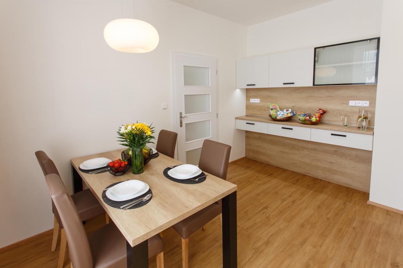 Apartments Villa Whitehouse Ostrava Ngoại thất bức ảnh