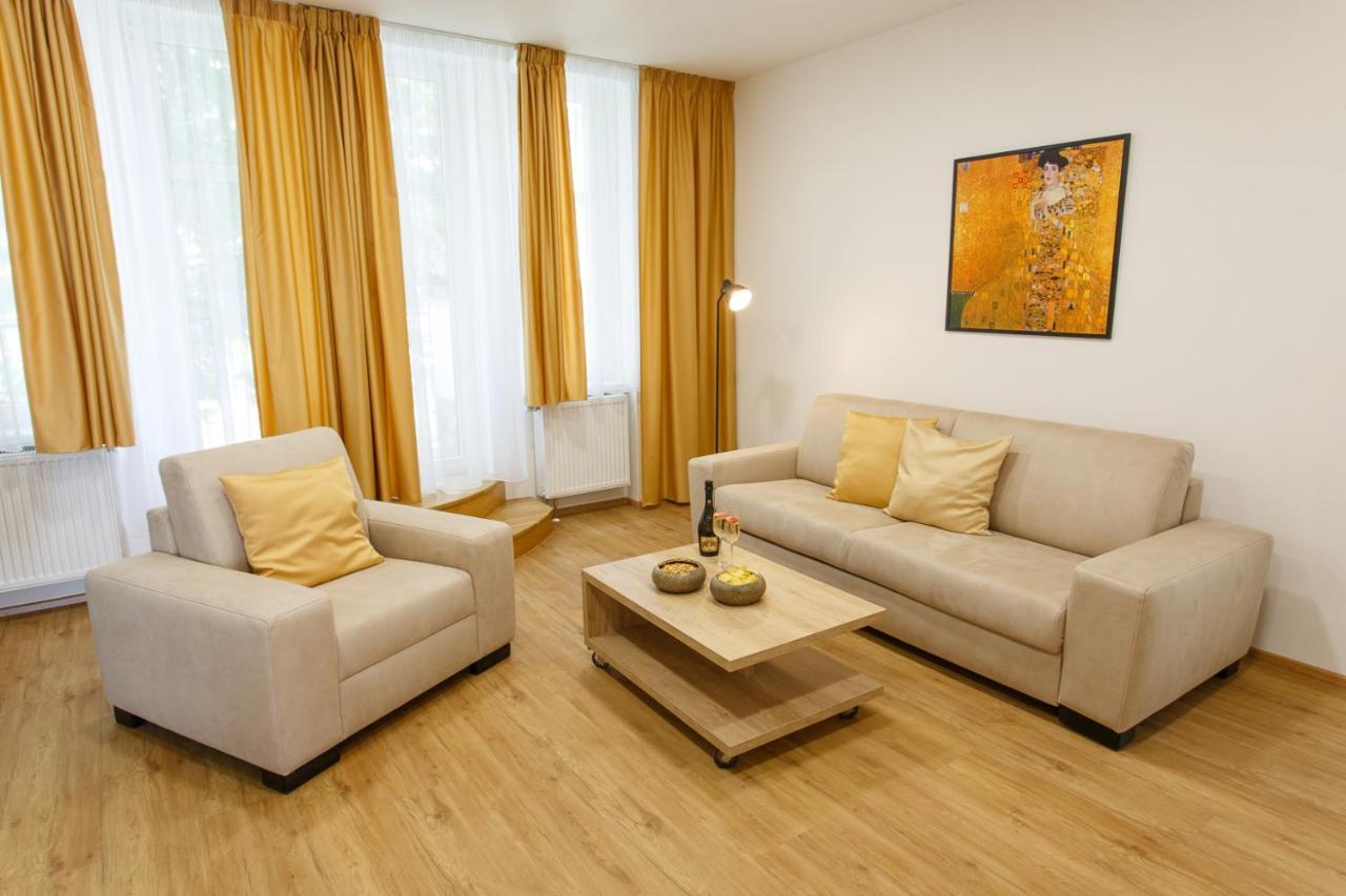 Apartments Villa Whitehouse Ostrava Ngoại thất bức ảnh