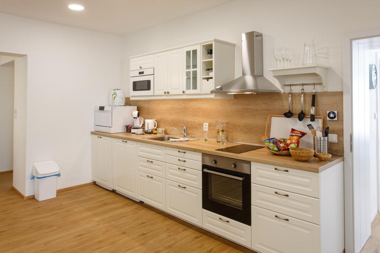 Apartments Villa Whitehouse Ostrava Ngoại thất bức ảnh